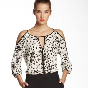 Trina Turk Silk Cold Shoulder Blouse Animal Print Size Small